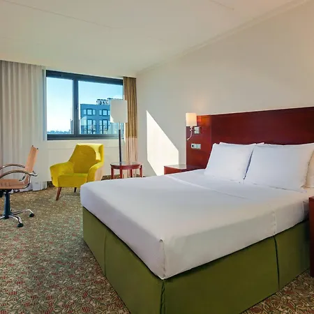 Hotel Courtyard By Marriott Seestern 4*