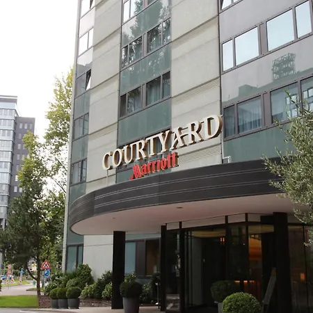 Courtyard By Marriott Seestern Hotel Dusseldorf