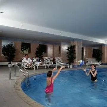 Hotel Courtyard By Marriott Seestern 4*