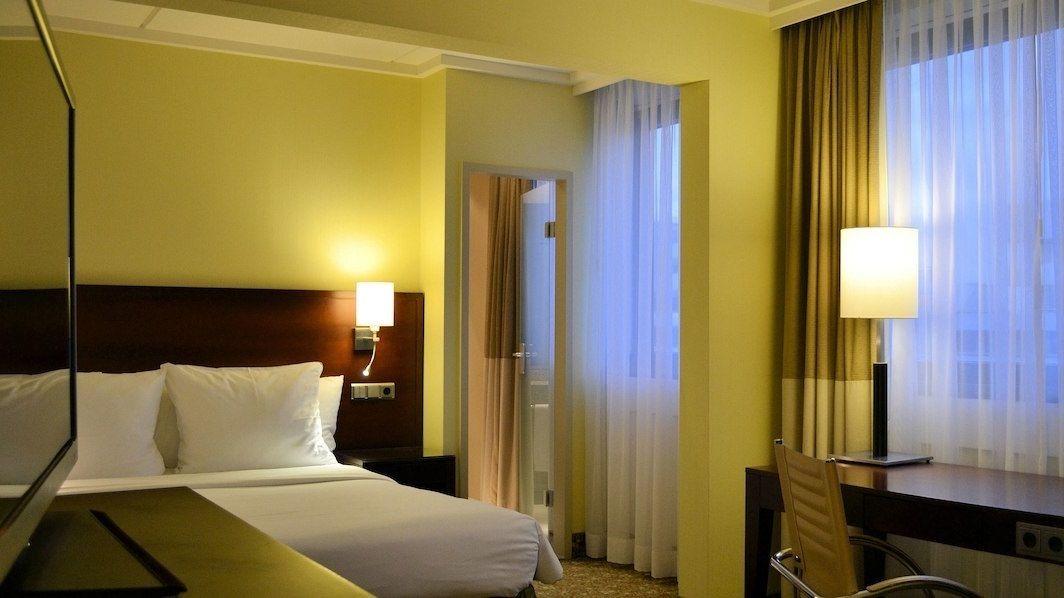 Courtyard By Marriott Seestern 4*