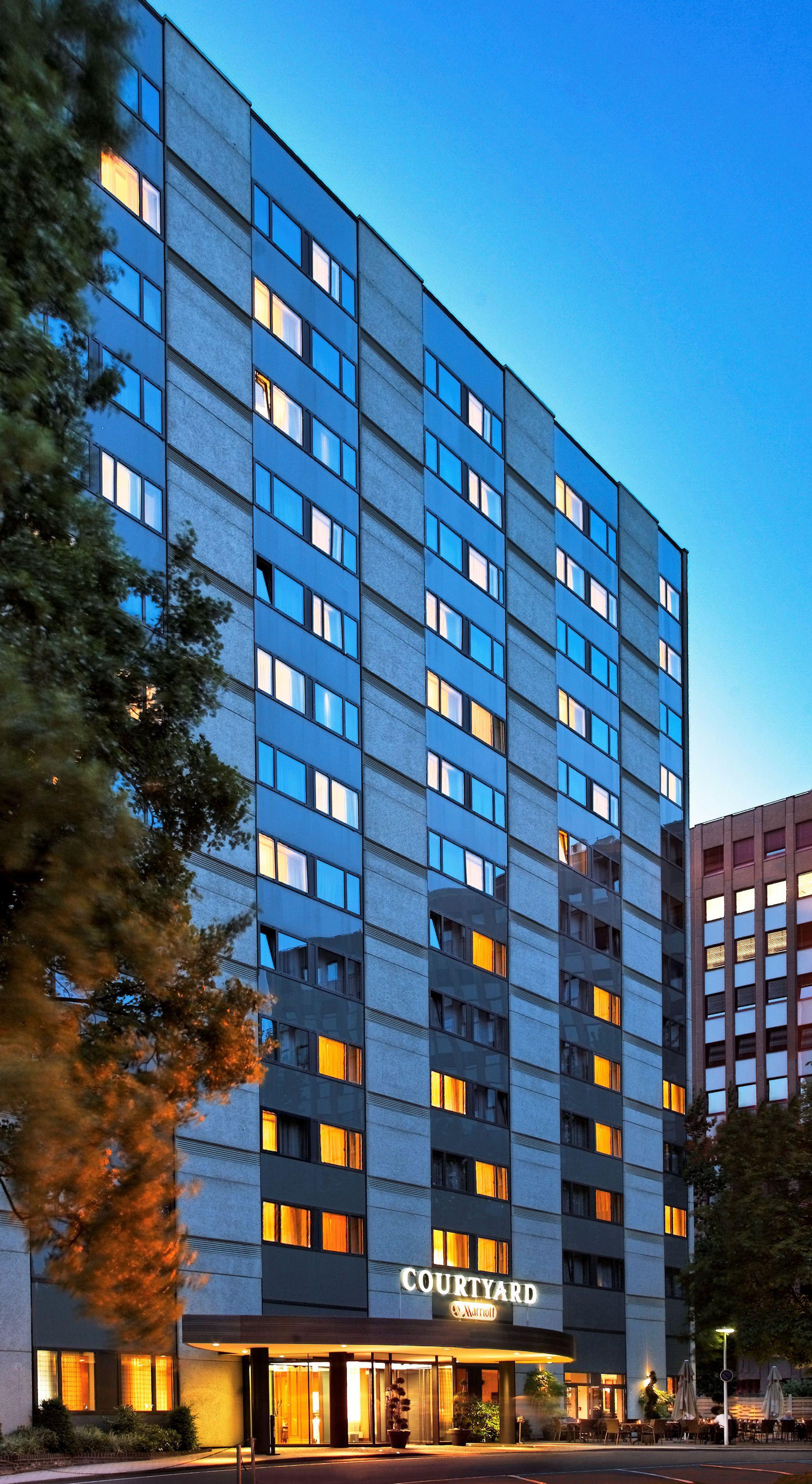 Hotel Courtyard By Marriott Seestern 4*