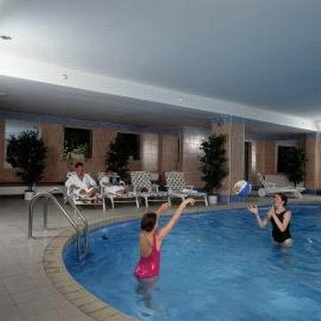 Hotel Courtyard By Marriott Seestern 4*